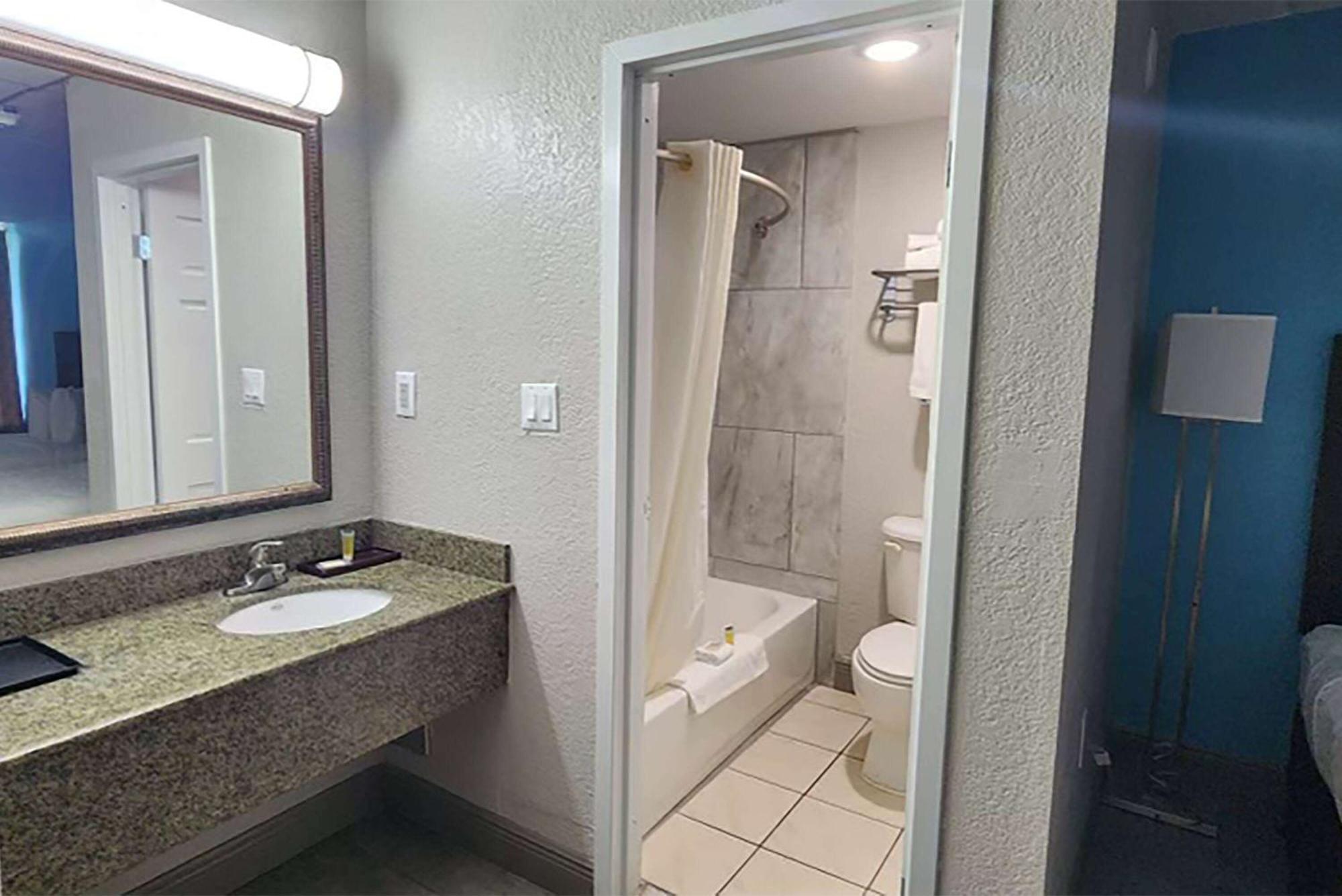 Travelodge By Wyndham Kingsland Ga מראה חיצוני תמונה